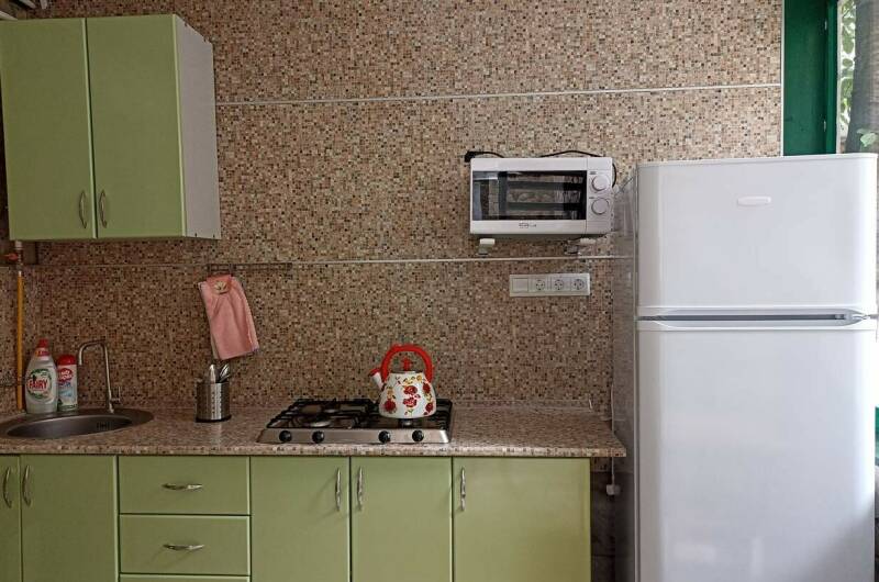 Эконом 1-но местный во дворе