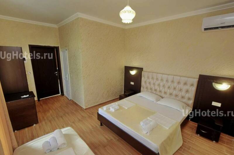 Стандартный трехместный с балконом