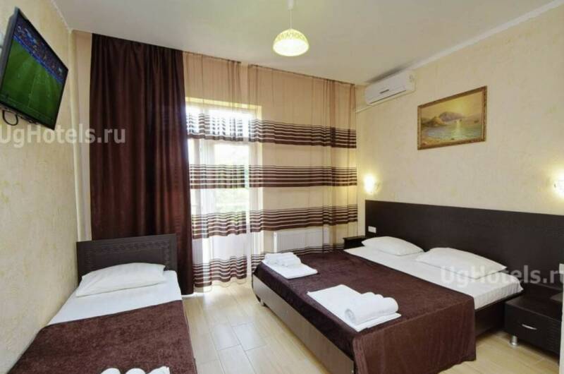 Стандартный трехместный с балконом