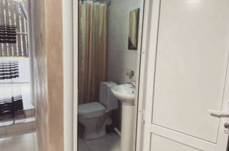 Трехместный с балконом (цокольный этаж)