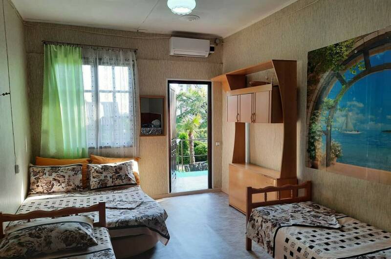 Четырехместный номер с мини-кухней