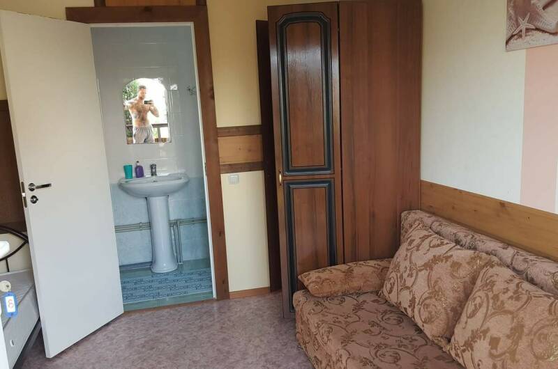 Трёхместный номер «Стандарт», 2 этаж