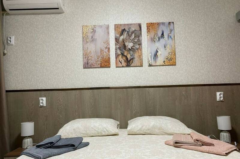 Двухместный номер с двухспальной кроватью