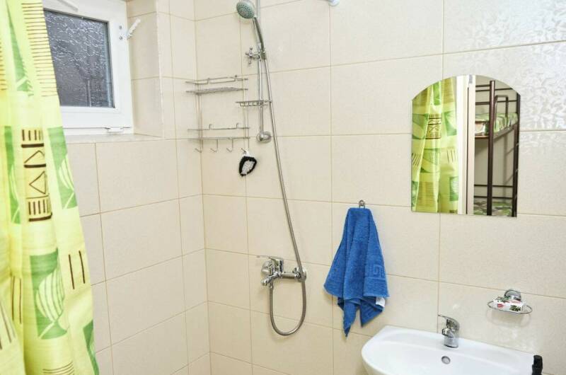 Трехместная комната № 2