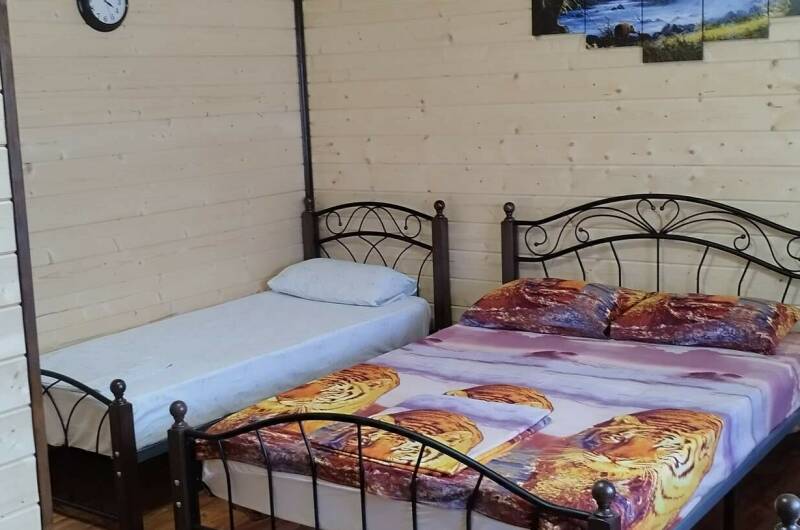 Четырёхместный номер с удобствами (2 этаж)