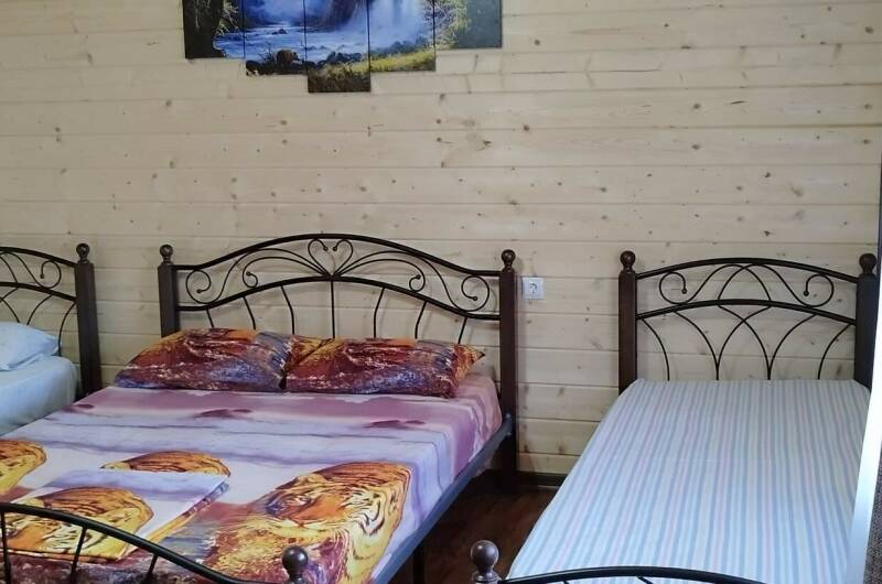 Четырёхместный номер с удобствами (2 этаж)