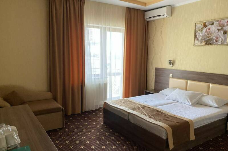 3-х местные номера № 2,№ 7,№ 12 первый корпус