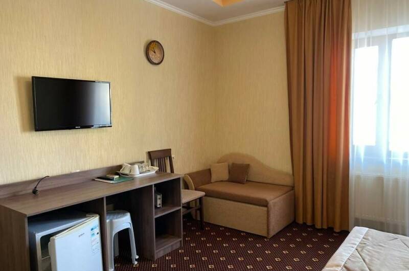 3-х местные номера № 2,№ 7,№ 12 первый корпус