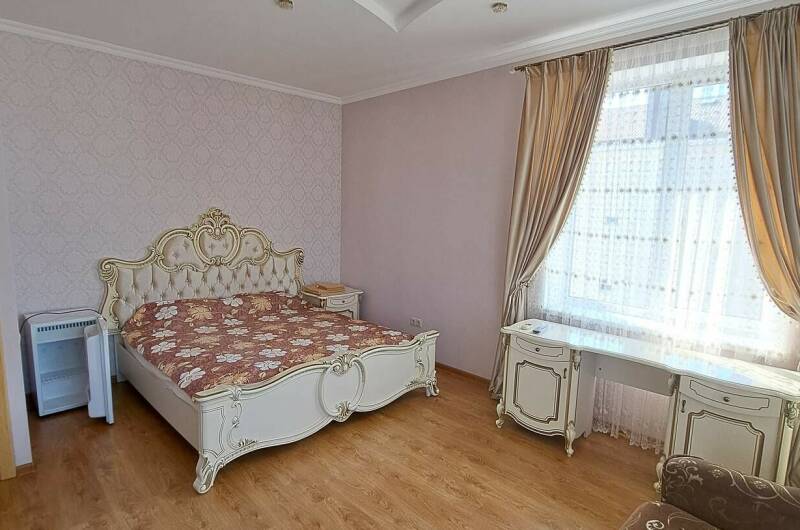 Четырехместный люкс