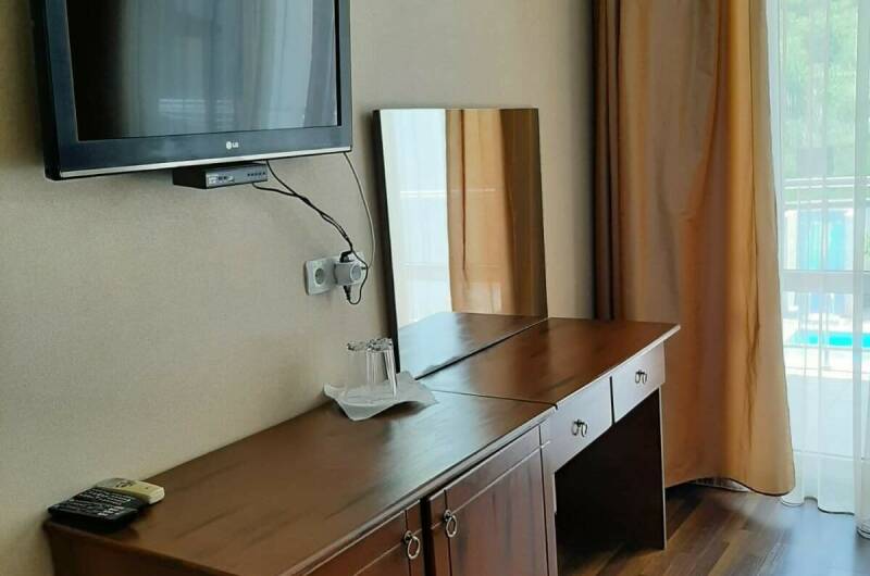 Двухкомнатный номер со спальней и гостиной