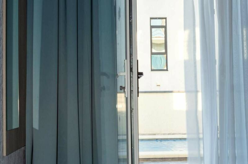 Трехместный «Комфорт» с выходом к бассейну