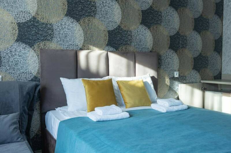 Трехместный «Комфорт» с выходом к бассейну