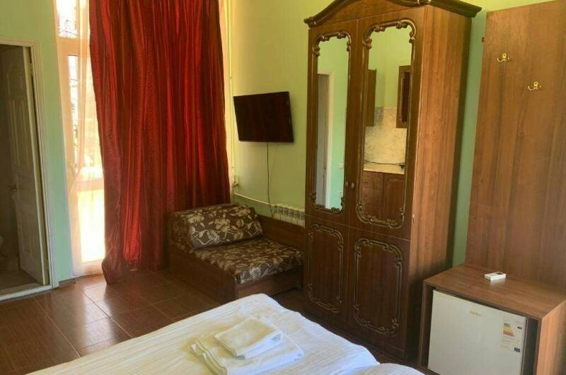 Стандартный 3-х местный номер с общим балконом