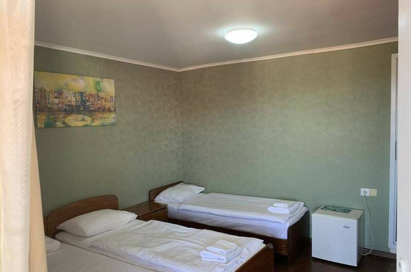 Стандартный 3-х местный номер с общим балконом