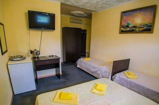 Номер 4-х местный «Стандарт». Завтрак включен