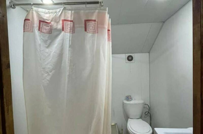 Четырехместный номер с видом на сад