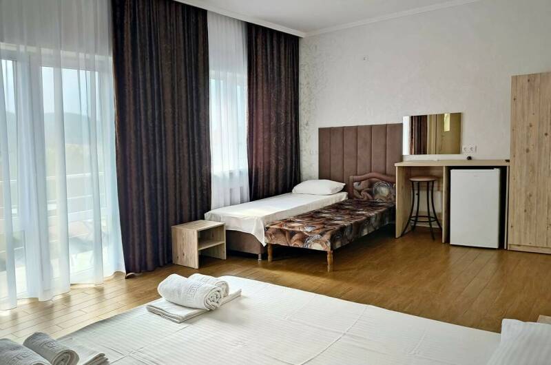 4-местный с балконом и удобствами