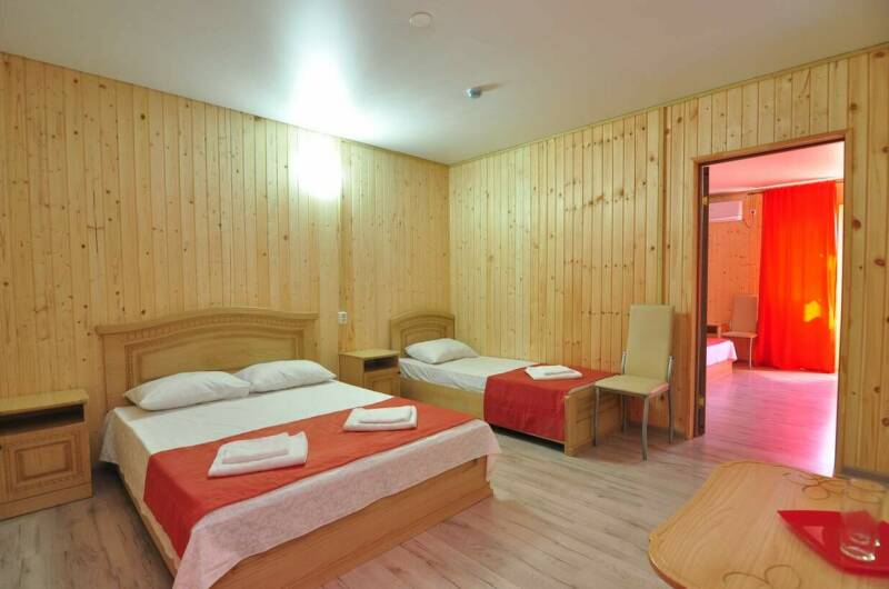 2-Х КОМНАТНЫЙ 5-И МЕСТНЫЙ НОМЕР деревянный корпус