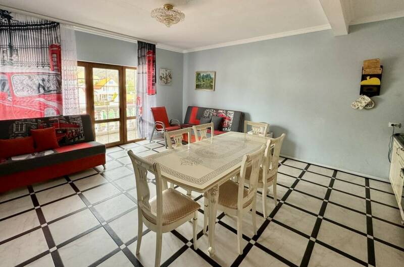 Пентхаус с видом на горы