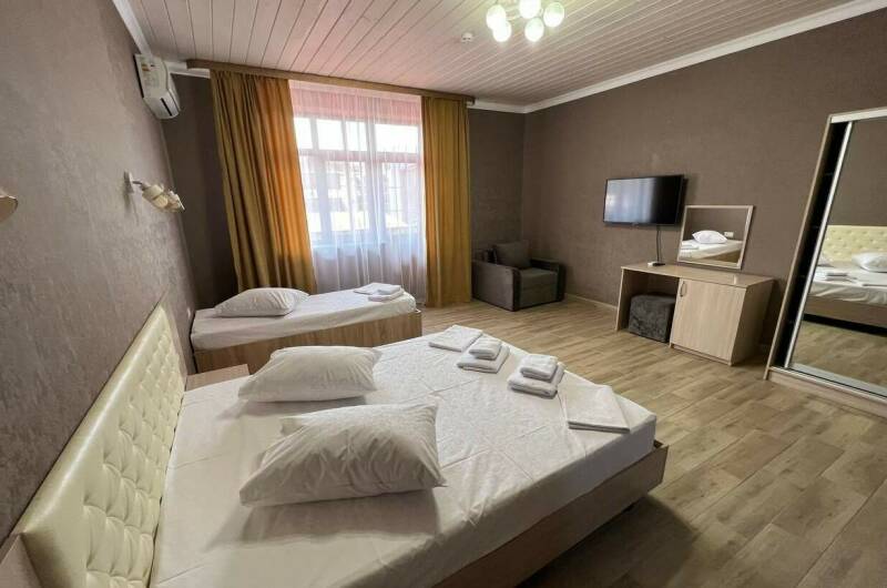 Двухкомнатный номер «Комфорт» с кухней на 7 чел