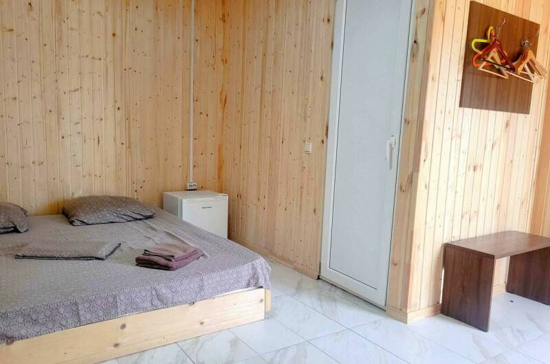 Трехместный номер с балконом