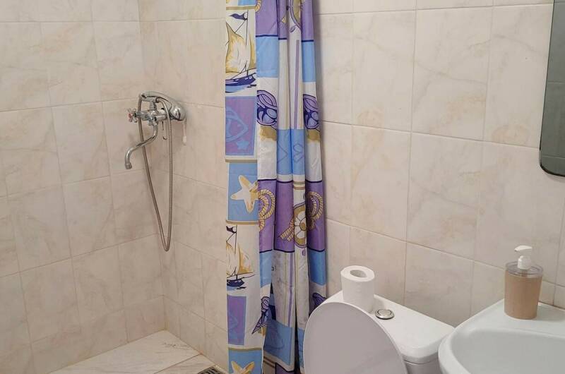 Трехместный номер с балконом