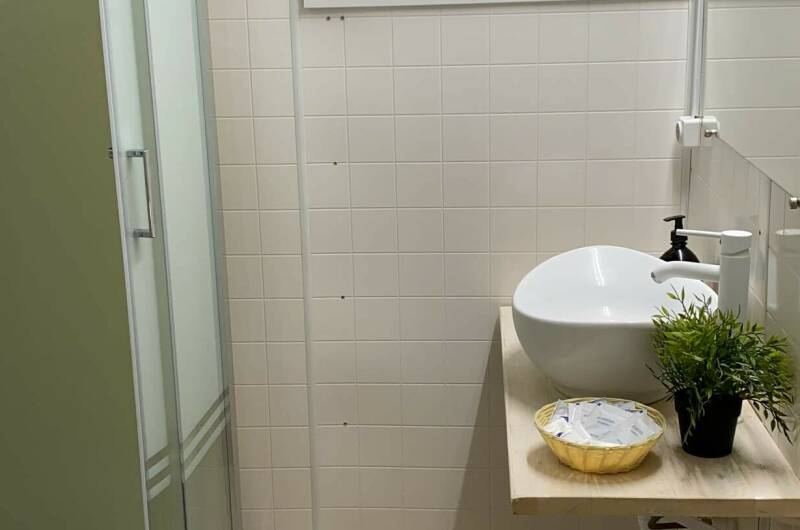 Дом трехкомнатный (9 спальных мест)