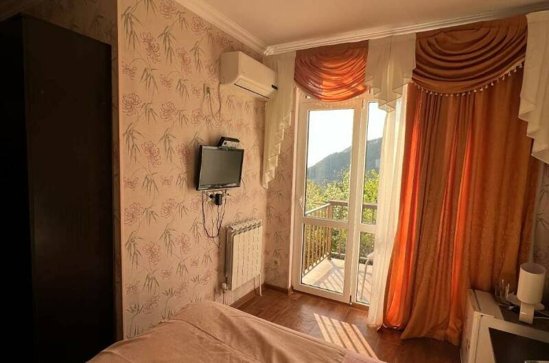 № 2 Двухместный номер с балконом, с видом на море