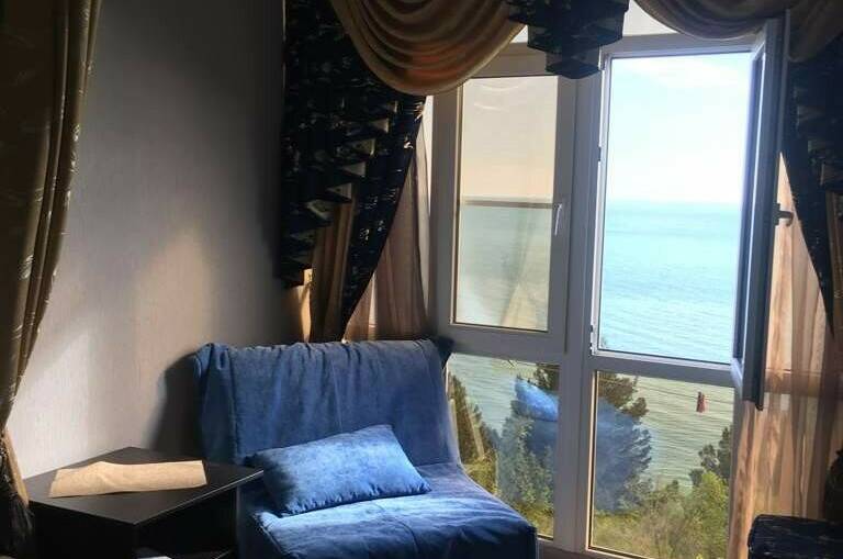 № 3 Трехместный номер с панорамным видом на море