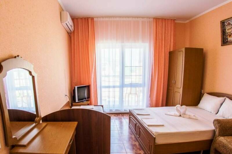 Трехместный с дополнительным местом