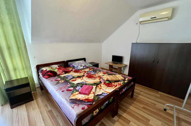 Шестиместный «Семейный»