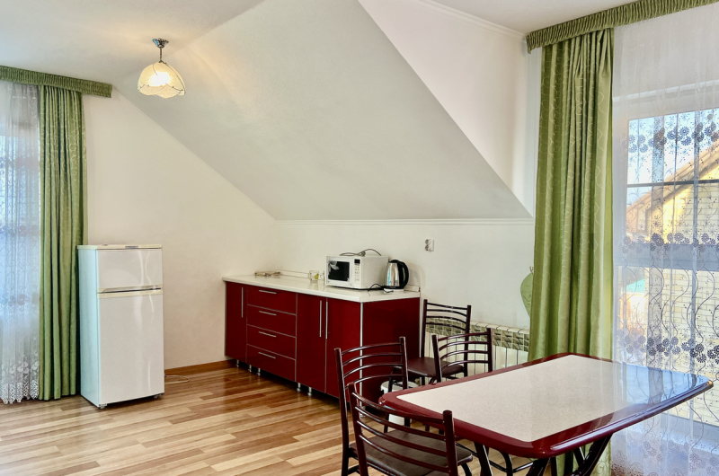 Шестиместный «Семейный»