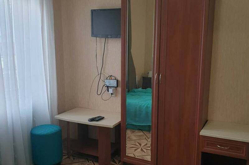 Трехместная студия с кухней 405