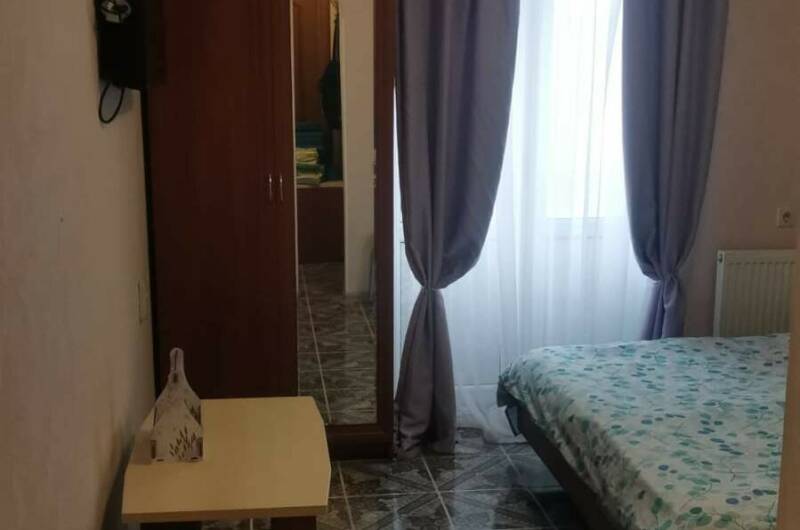 Трехместная студия с кухней 406