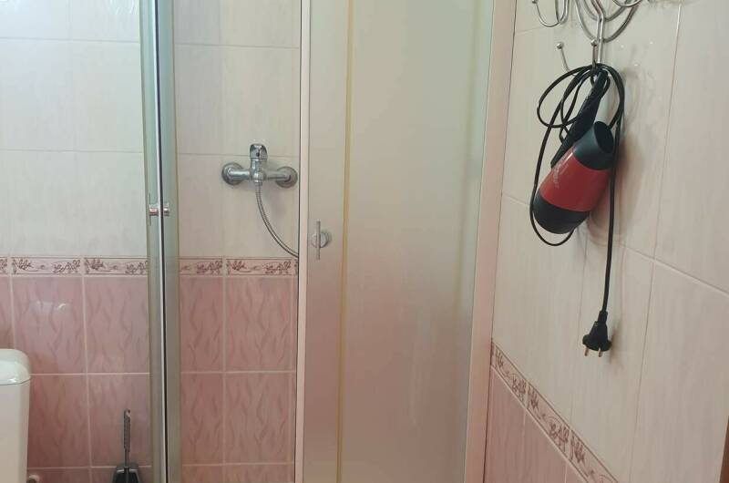 Двухкомнатный пятиместный номер 101