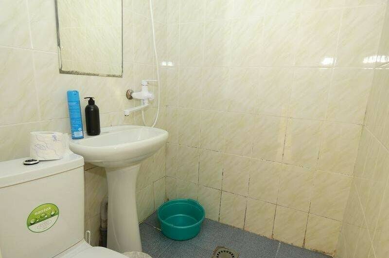 Трёхместный номер «С удобствами»