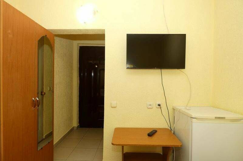 Трёхместный номер «С удобствами»