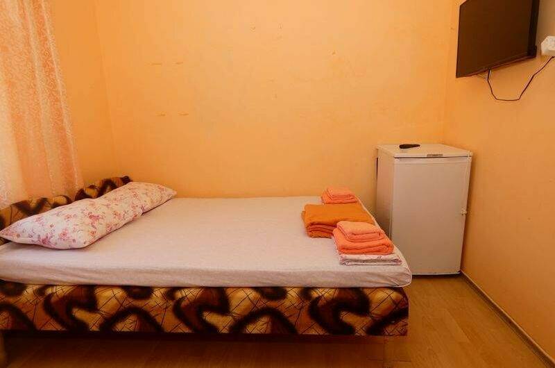 Трёхместный номер «С удобствами»