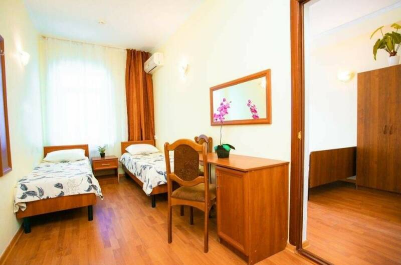 Семейный двухкомнатный номер