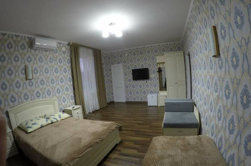 Семейный 4-х местный номер (2 этаж)