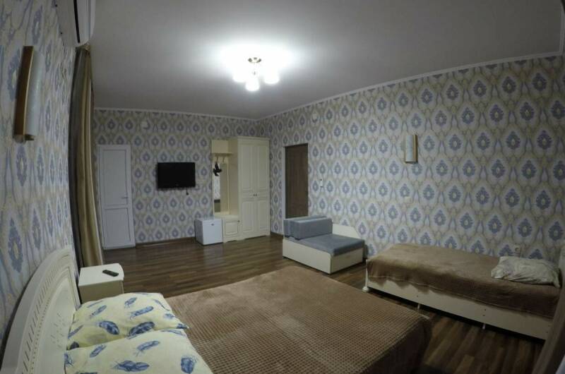 Семейный 4-х местный номер (2 этаж)