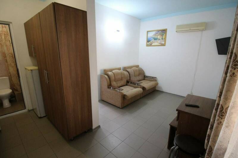 Пятиместный двухкомнатный с балконом