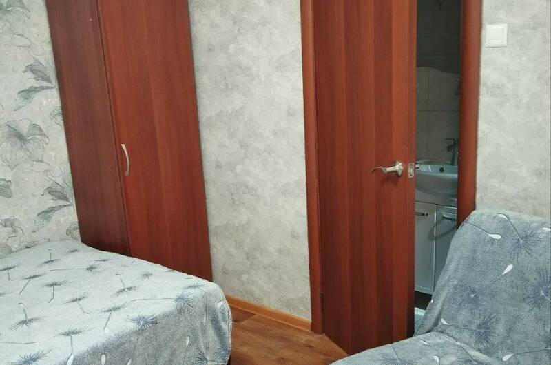 Комнаты с удобствами без холодильника (№ 2, 3)