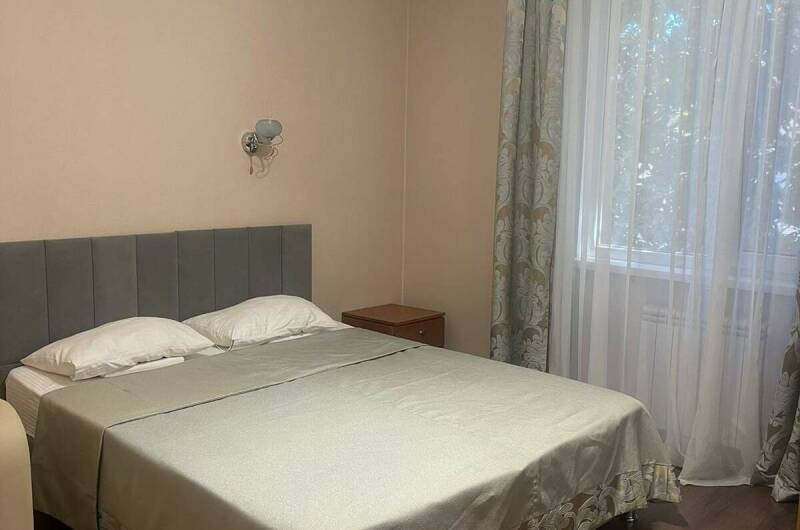 «Стандарт 2-х местный с балконом» (Корпус 1)