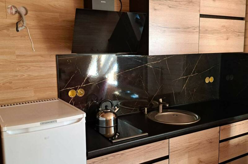 Студия с кухней