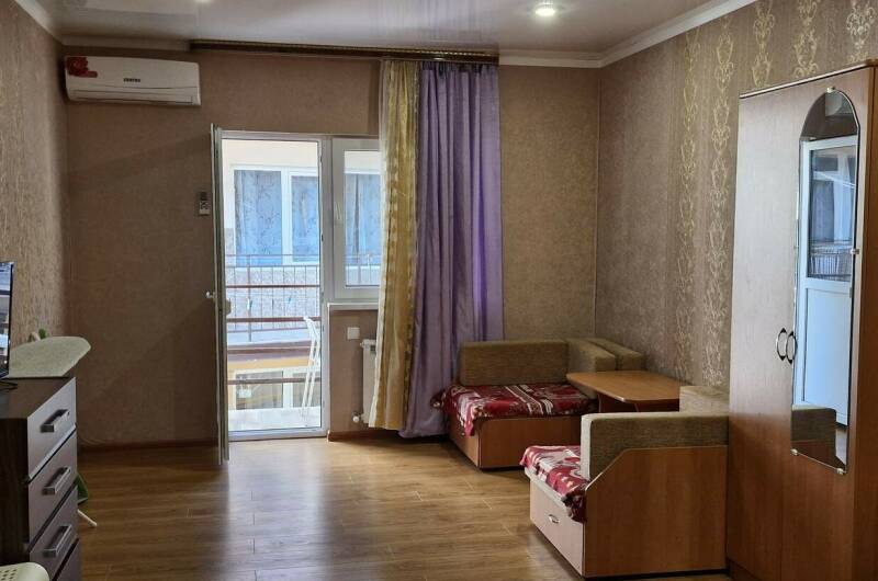 1 комнатная квартира на 3 этаже с балконом