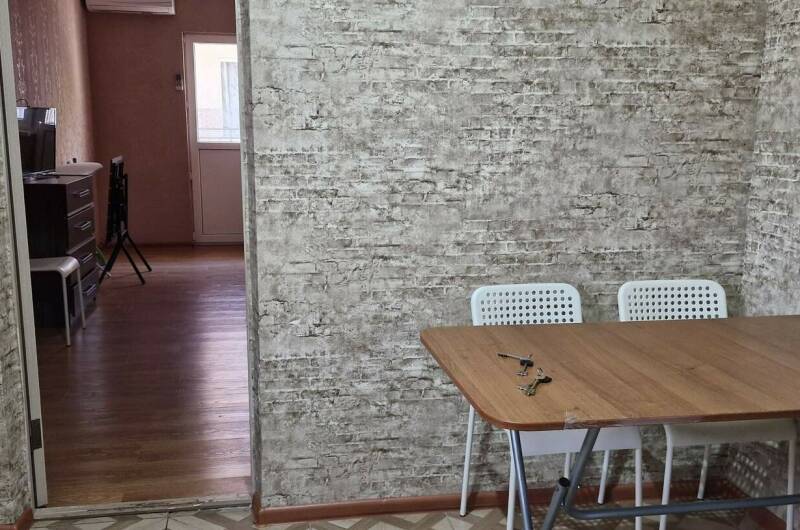 1 комнатная квартира на 3 этаже с балконом