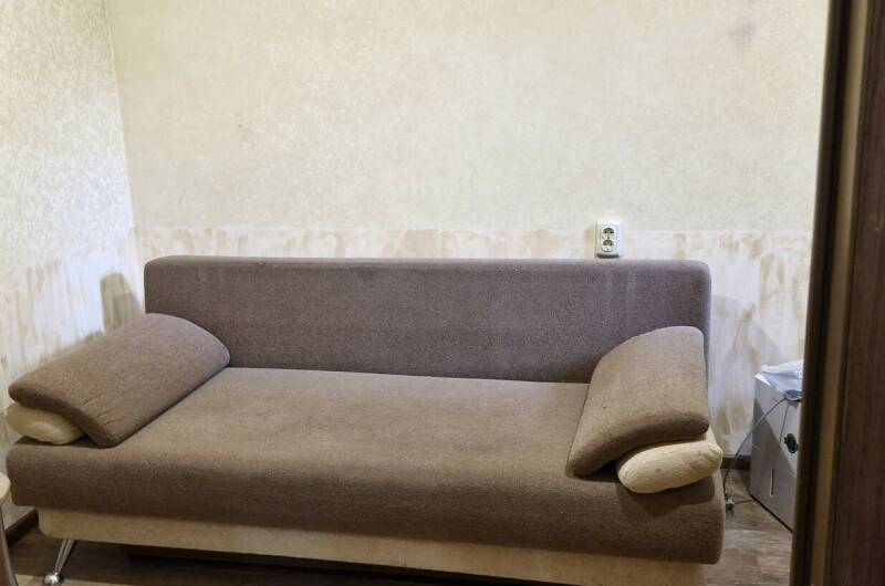 2 комнатная квартира на 3 этаже с балконом