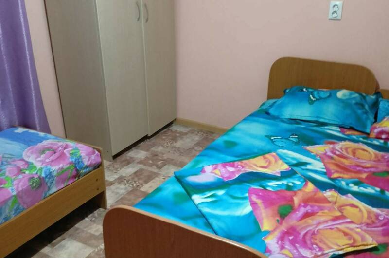 «Желтый дом» трехместный номер