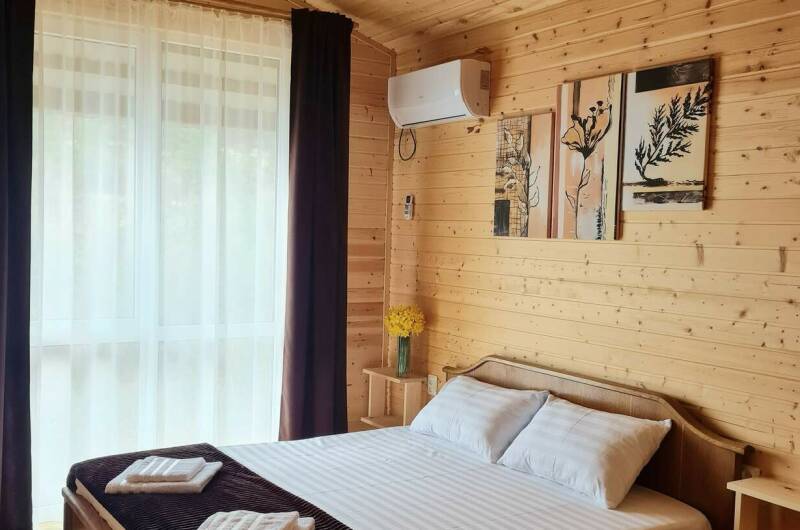 Двухкомнатный деревянный домик